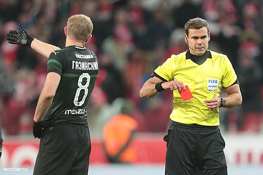 11 pires décisions de la VAR dans l’histoire du football background image