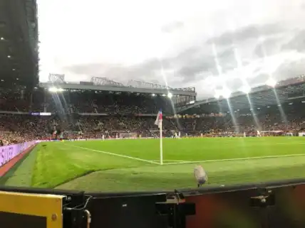 Vue Old Trafford Bloc W101