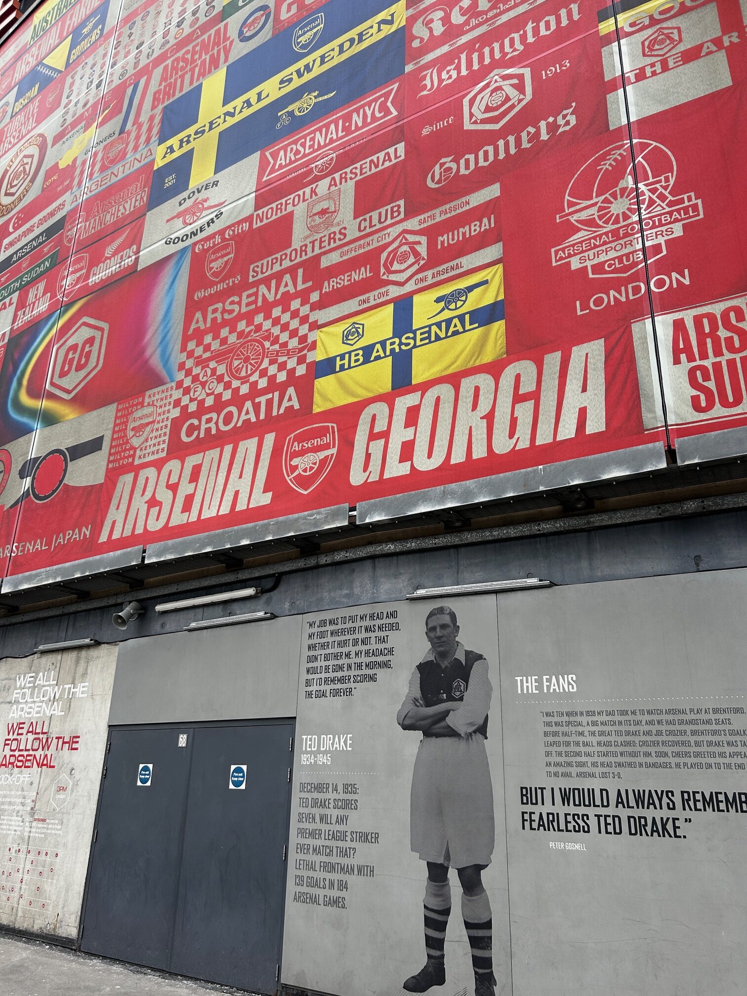 photo façade Emirates Stadium